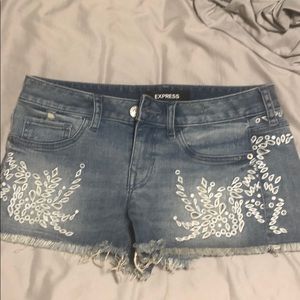 Express Shorts